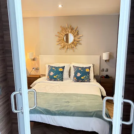 مكان تخييم Le Cabanon *