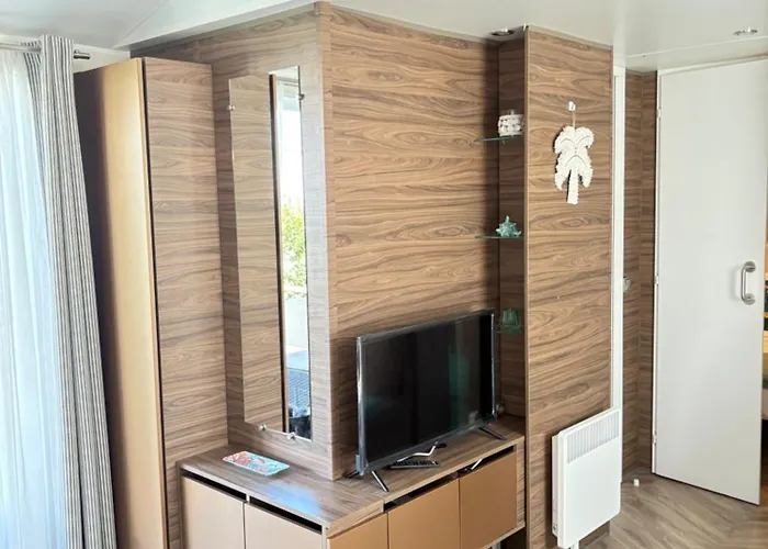 Кемпинг Le Cabanon Фрежюс